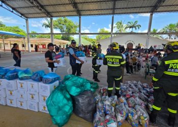 Zorro se ha vestido de un verdadero héroe atendiendo emergencias en Pore