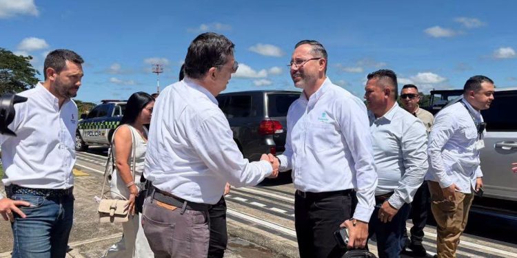 Ministro de Vivienda Jaime Andrés Beltrán ya está en Arauca