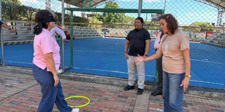 Docentes fortalecen la inclusión a través de la experiencia “Ponte en mis Zapatos”
