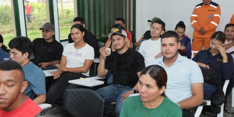 Guardaparques y guardabosques fortalecen capacidades para la prevención y control de incendios forestales