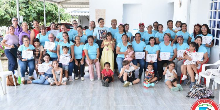 En Jagüito se confeccionaron sábanas, se compartieron experiencias y se tejieron nuevos sueños
